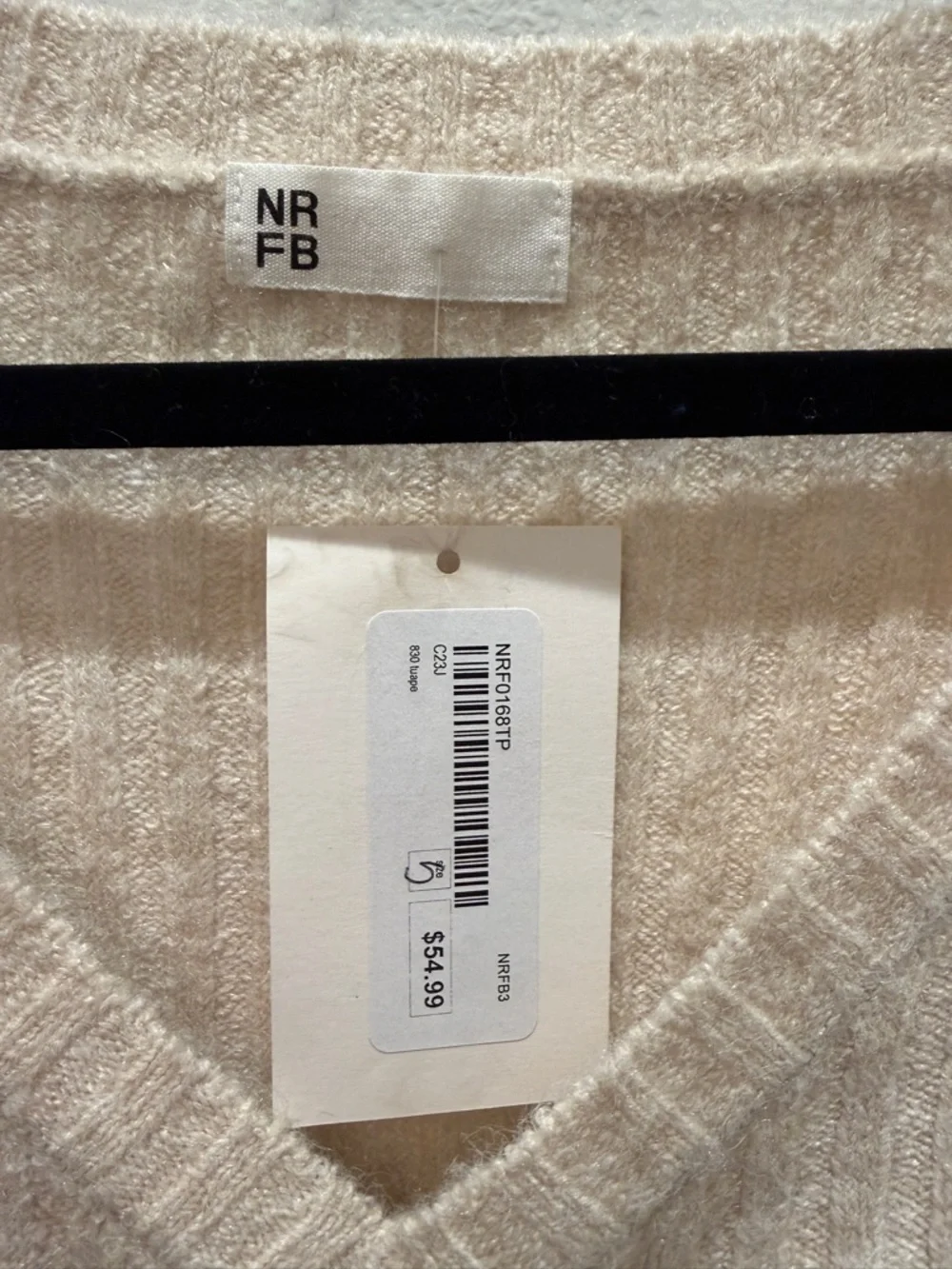 Cream Ribbed V-Neck Ruched Sweater - NWT - Picture 2 of 4